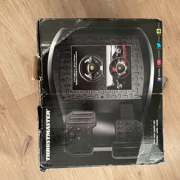 Thrustmaster T80 Ferrari 488 GTB Edition - Picture 5 of 6